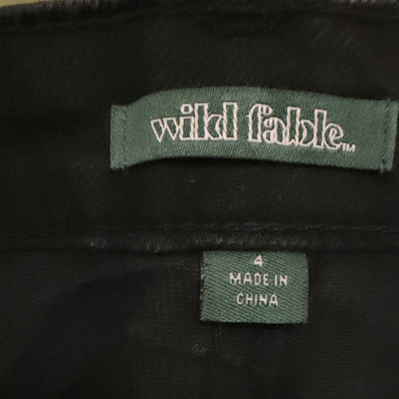 Wild Fable Black Floral Women Jeans Size 4 - Picture 3 of 6